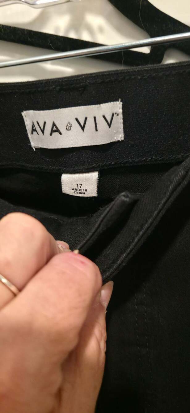 Ava & Viv Black High Rise Skinny Jeans Size 17
